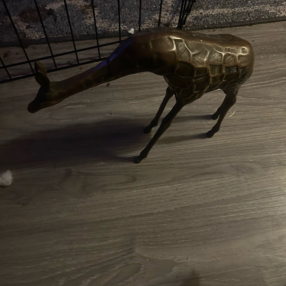 Elegant Brass Giraffe Sculpture